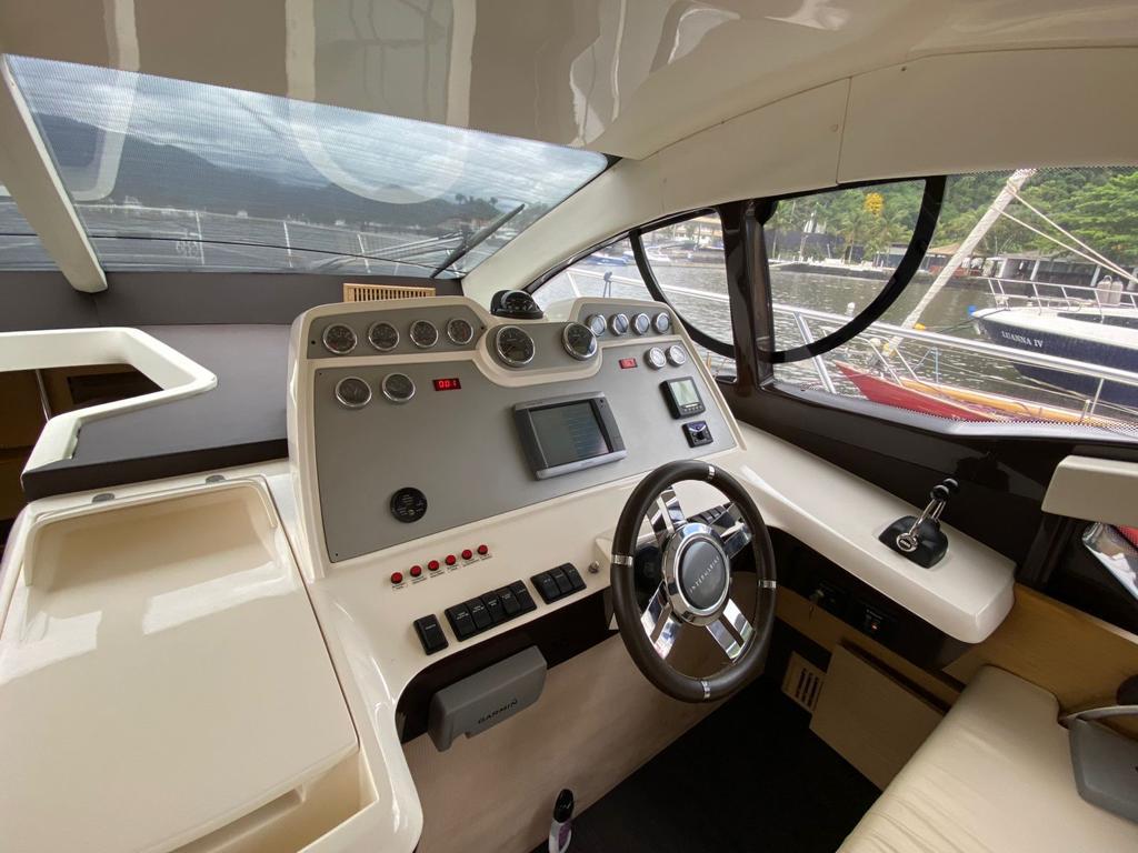Intermarine 545